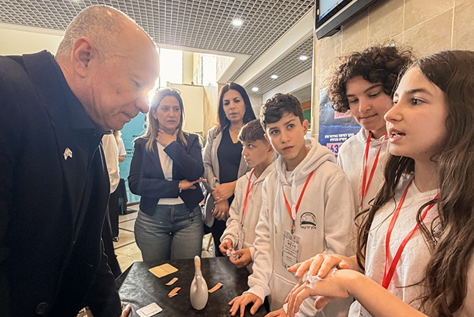עפולה: עשרות תלמידים השתתפו ביריד החקר השנתי